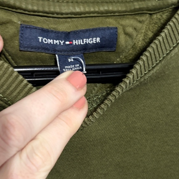 Tommy Hilfiger Men's Dark Green Crewneck Sweater - Picture 5 of 9
